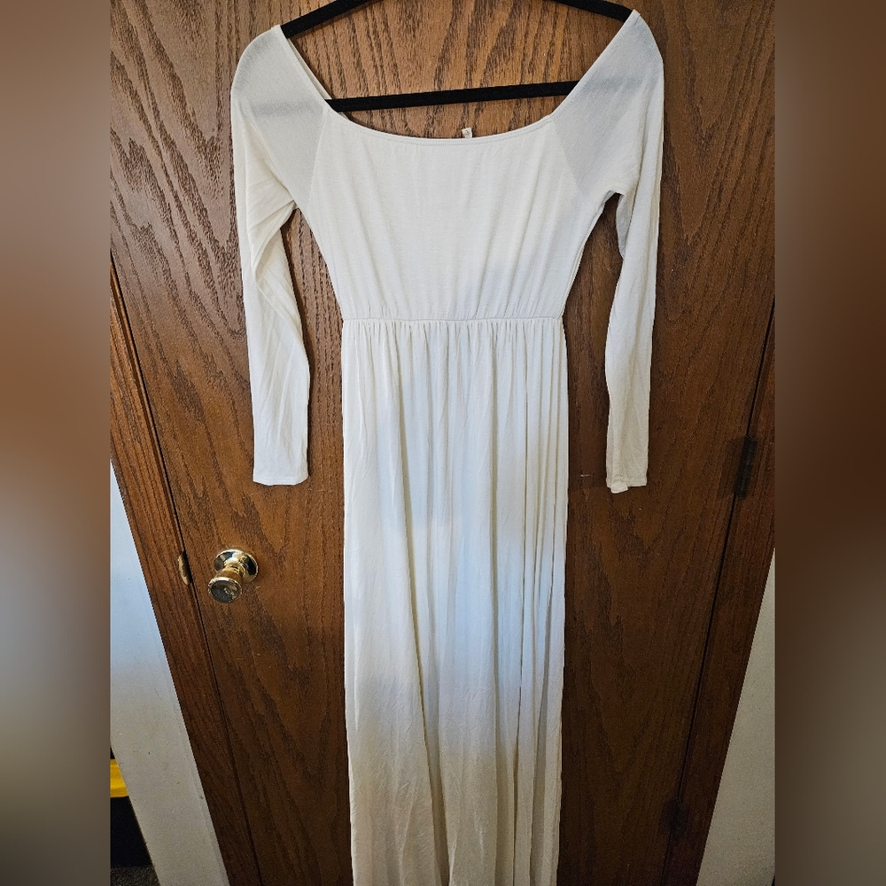 Pinkblush White Off-Shoulder Maxi Dress - Picture 3 of 10